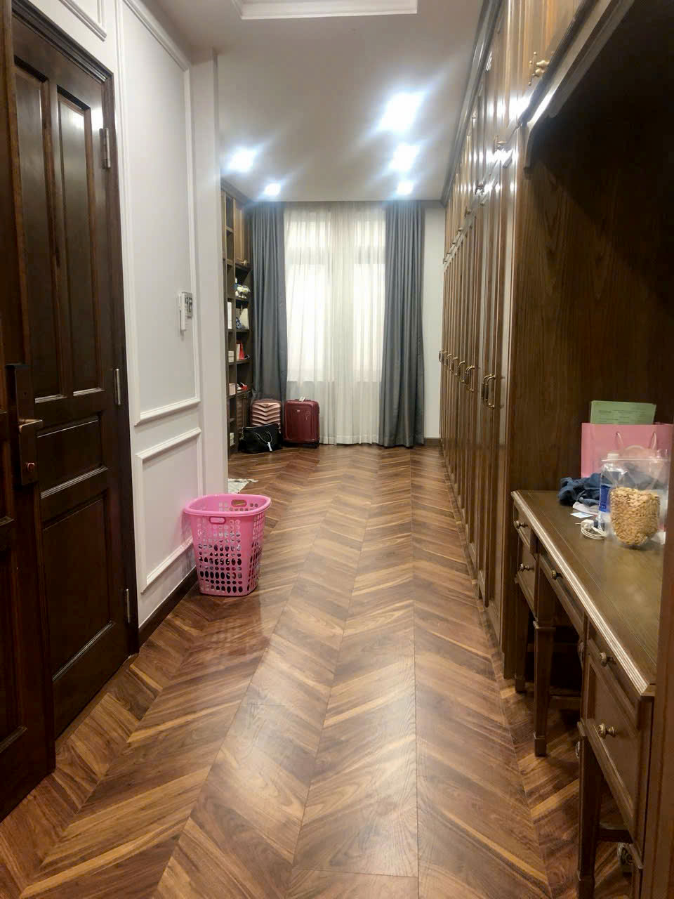 Bán Biệt Thự Đường Số 2 Sadeco Ven Sông Đối Diện RMIT